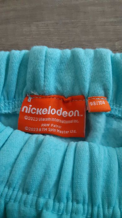 Nowe spodnie dresowe dziewczęce 98 / 104 Nickelodeon Psi Patrol