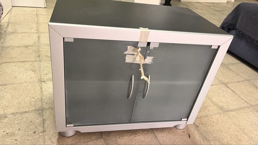 Movel tv  ideal para sala ou outra divisao