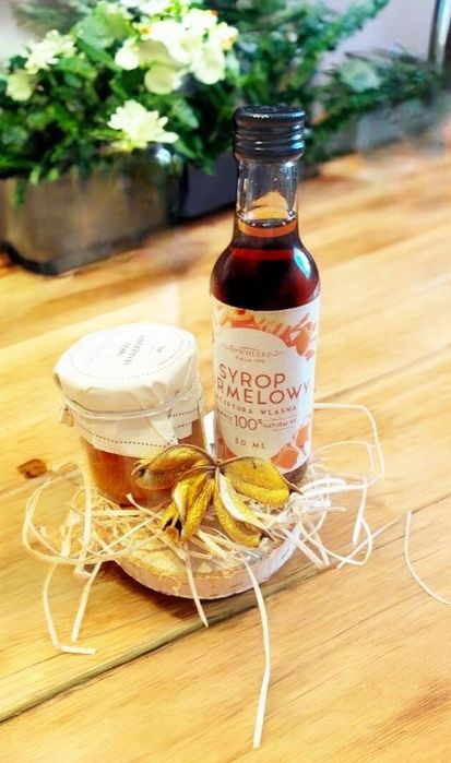 Koszyk na prezent kosze upominkowe z miodem i syropem słodki upominek