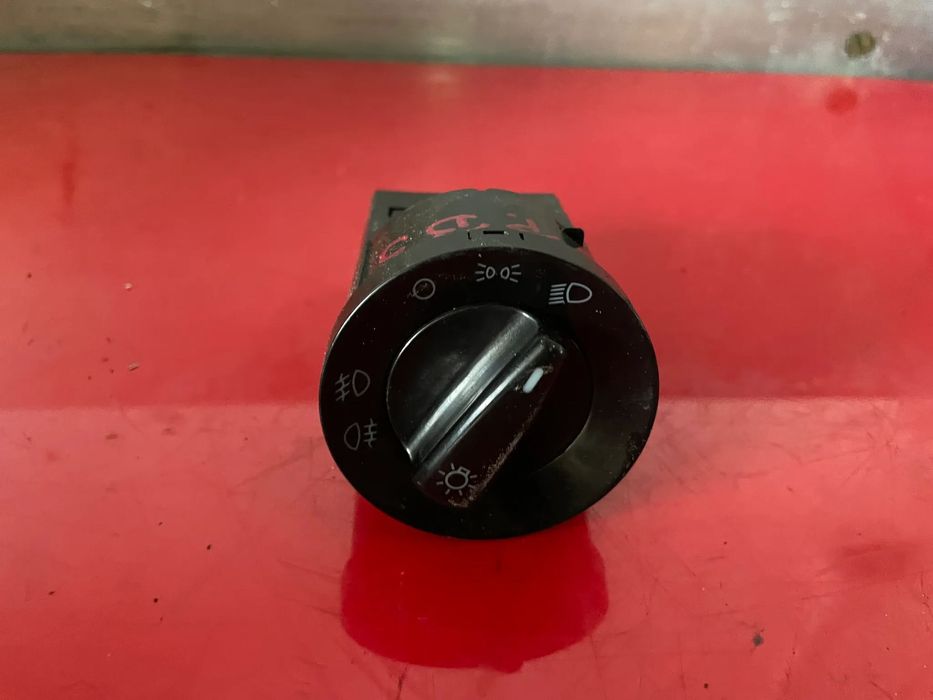 VW PASSAT B5 WŁĄCZNIK PRZEŁĄCZNIK ŚWIATEŁ