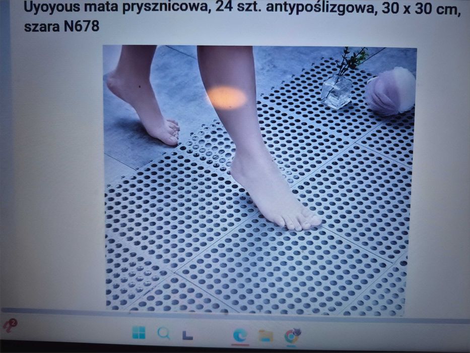 Mata prysznicowa, antypoślizgowa Uyoyous 30 x 30 cm. Na sztuki. Nowa.