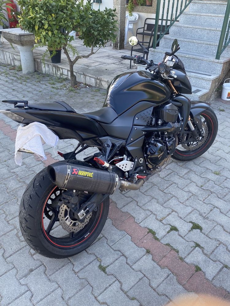 Kawazaki Z 750 R
