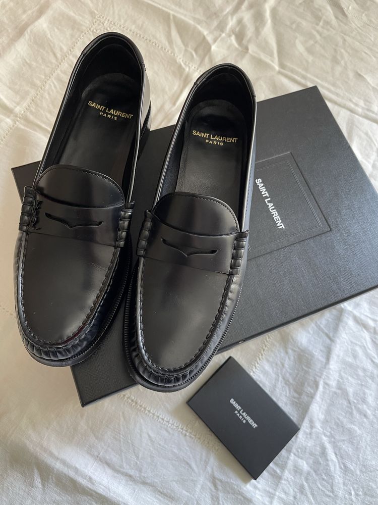 Лофери Saint Laurent