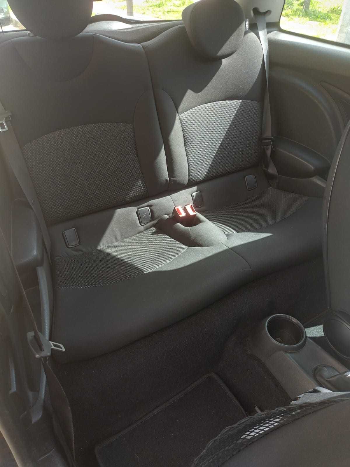 Mini Cooper One — 4.100€