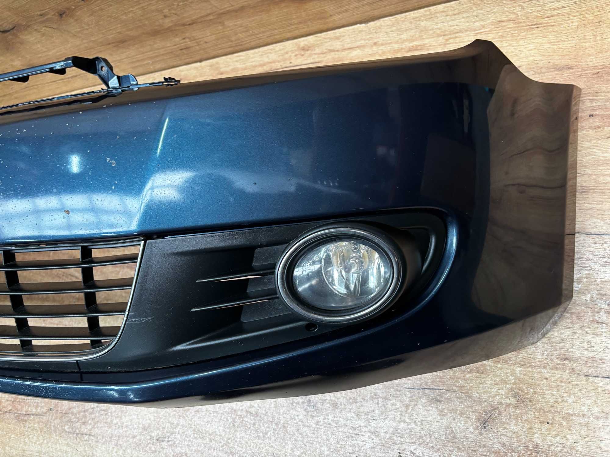 Zderzak przedni Volkswagen Golf 6 kolor lc5f