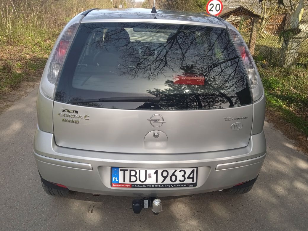 Sprzedam opel corsa 2006.r.1.2 benz.80/km.klima