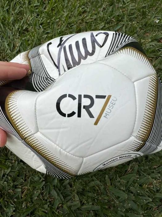 Bola Autografada Cristiano Ronaldo Oficial Museu CR7