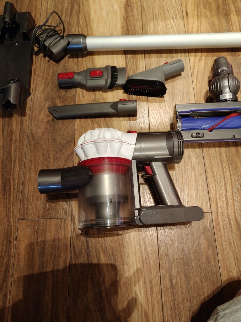 Odkurzacz dyson v7