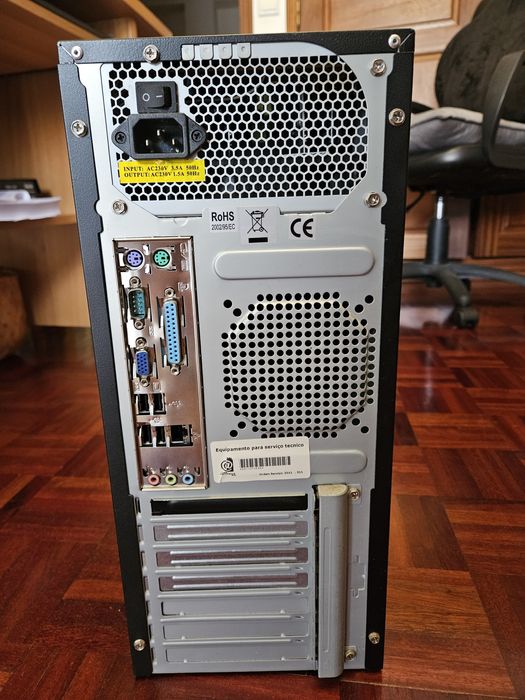 Computador desktop Asus (Windows 7)