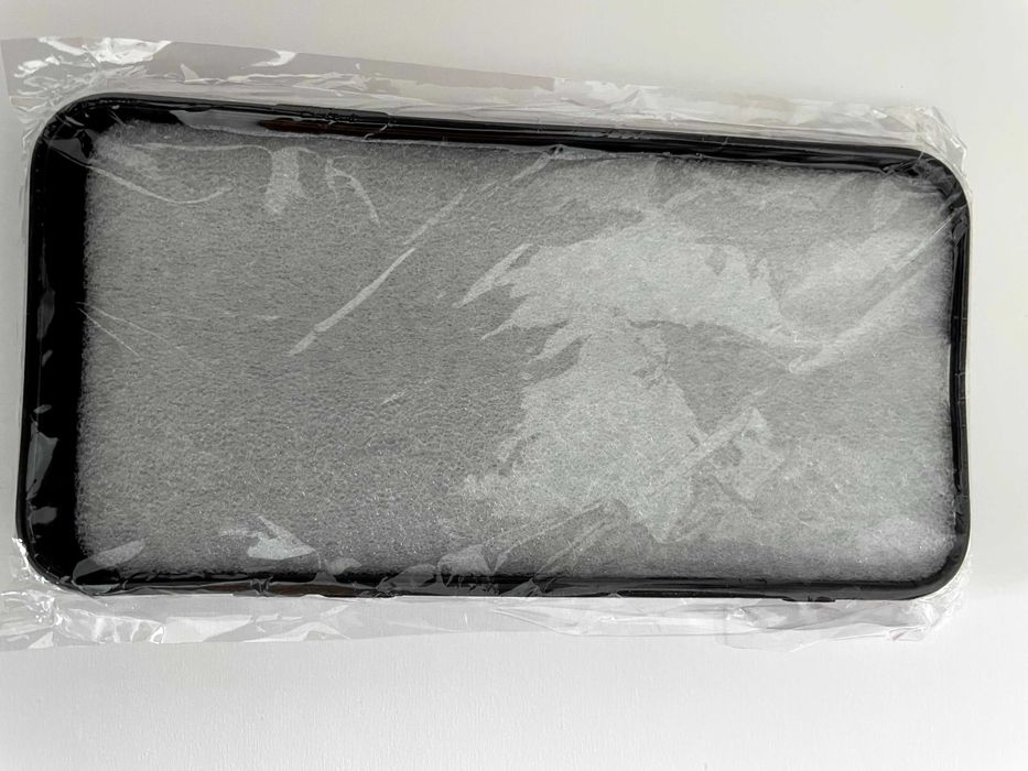 Capa preta e pelicula protector ecrã para iPhone XS (vidro temperado)