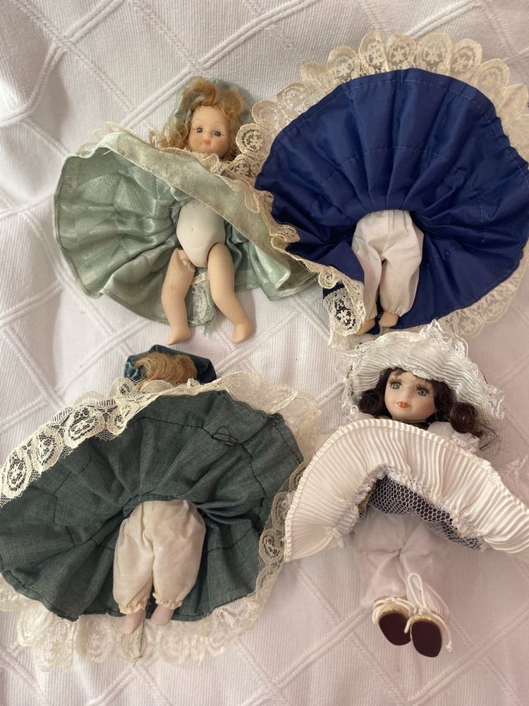 4 Bonecas porcelana