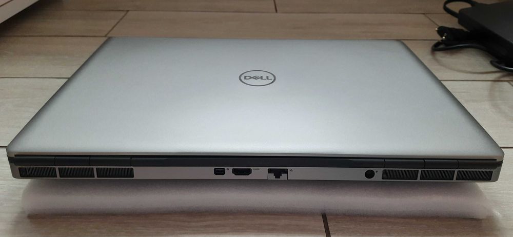 Dell 7750 IPS i7-10850h, 32-64 Gb, 512 SSD, RTX 4000 8Gb, бат 5 годин