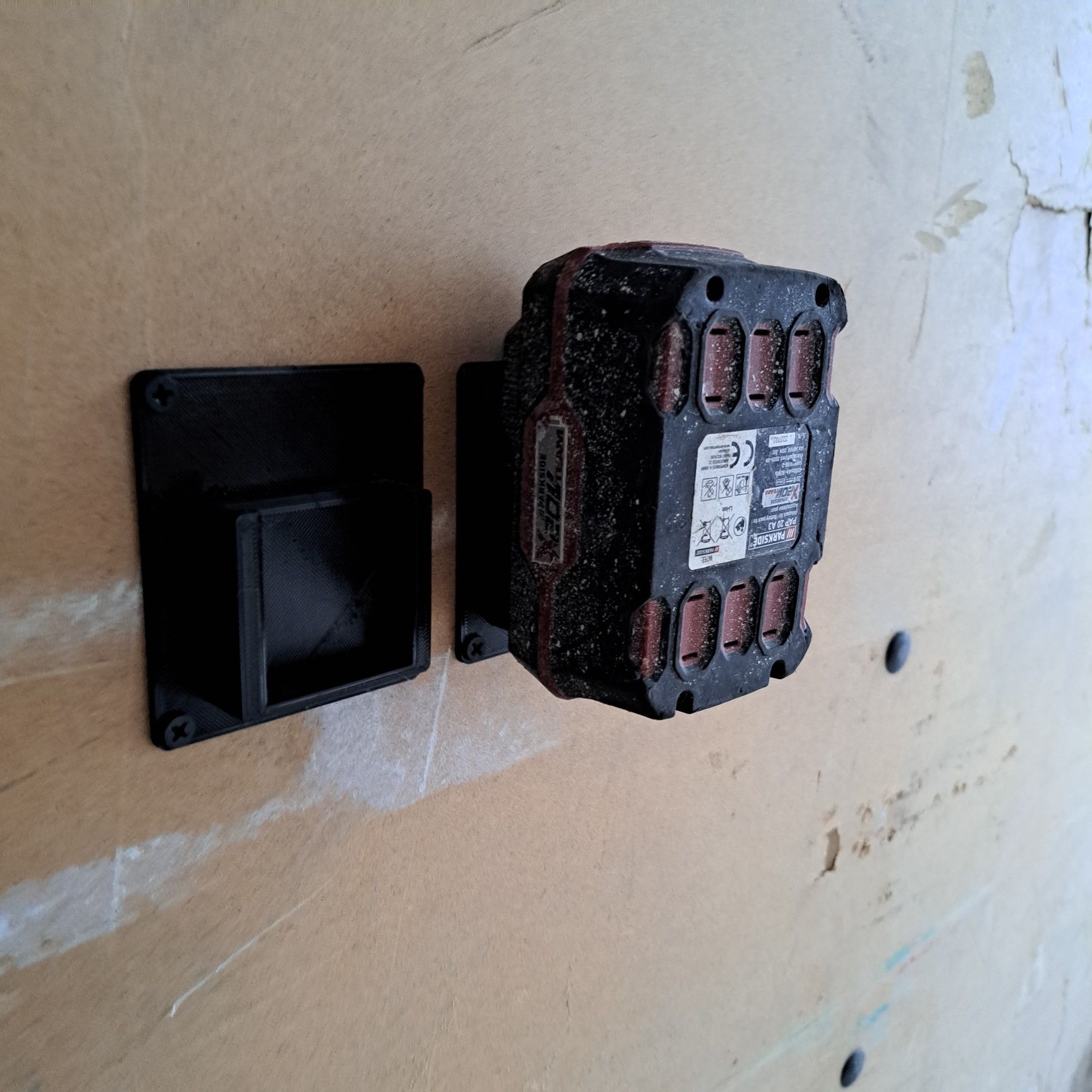 Suporte parede bateria parkside impressao 3d