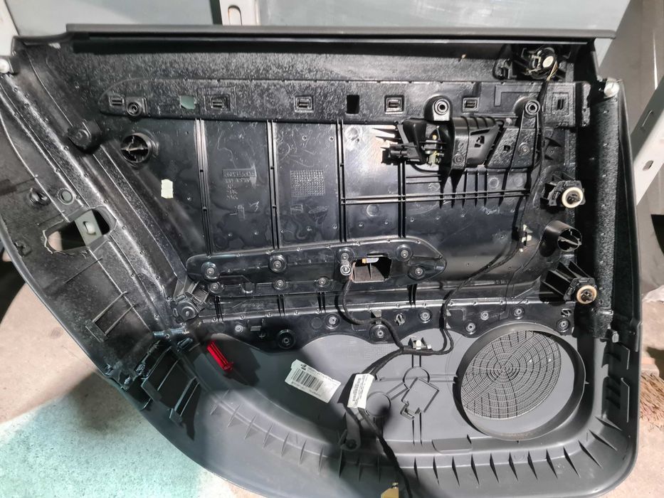 Tapicerka drzwi prawa przód tył Seat Exeo ST kombi oryginał BOSE