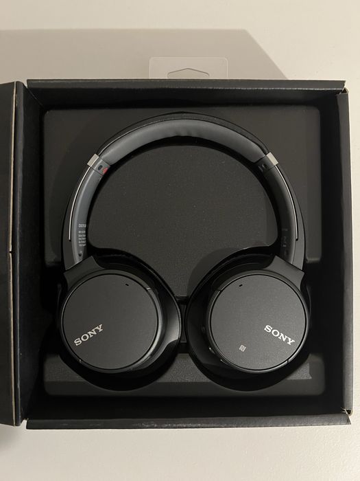 Auscultadores Sony WH-CH700N