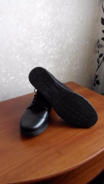 Продаю Туфлі чоловічі