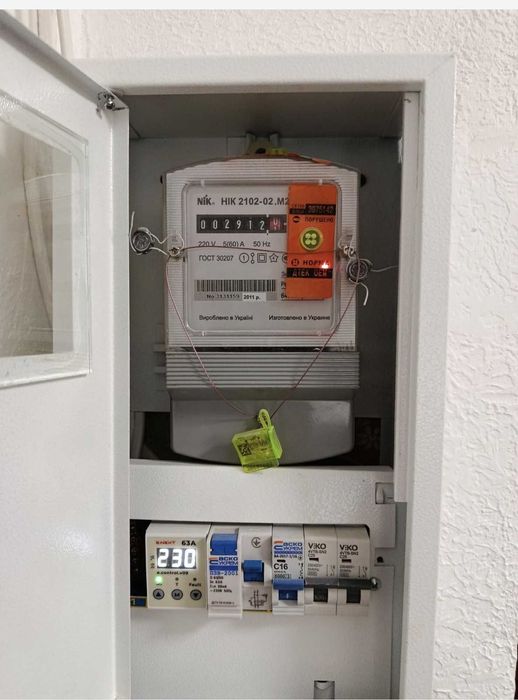 Продам 2х кв ремонтом газовый дом  ул Бочарова .