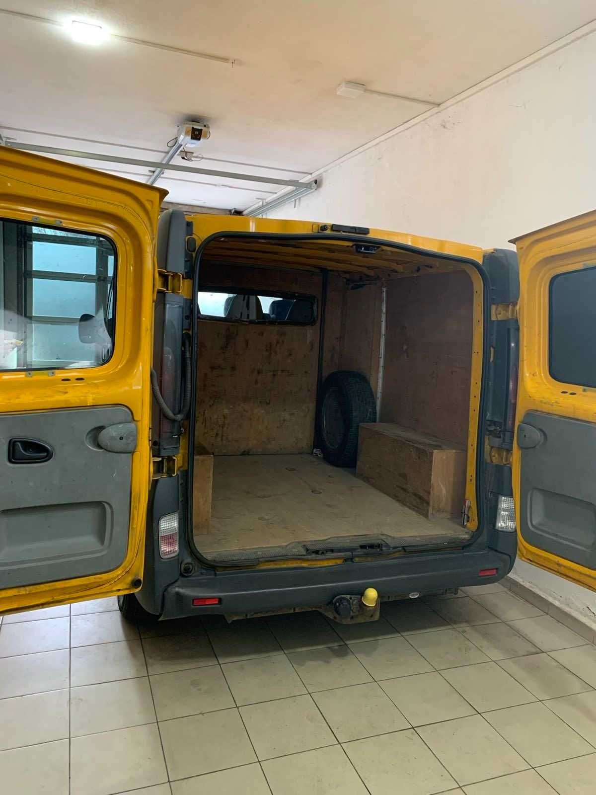 Opel Vivaro 2005