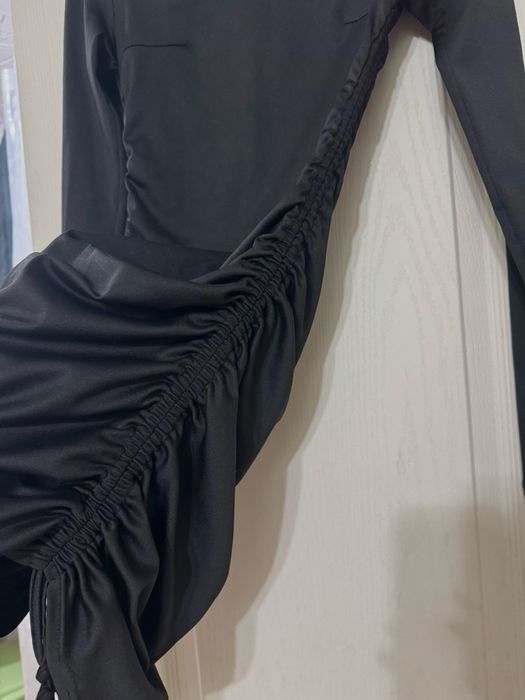 Сукня з затяжками