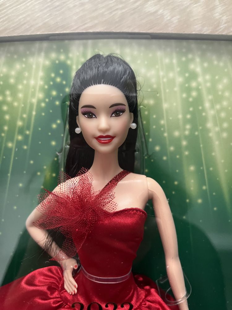 Lalka Barbie Świąteczna 2022 HCC05