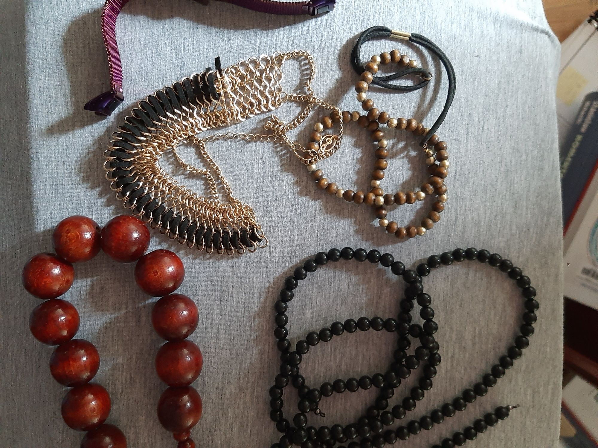 Biżuteria zestaw komplet biżuterii korale łańcuszki wisiorek