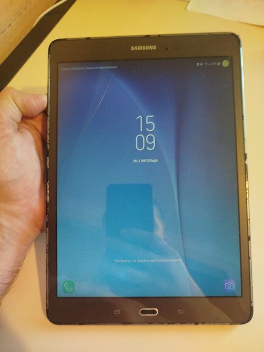 Планшет Samsung Galaxy Tab A SM-T555 9.7" 16GB LTE