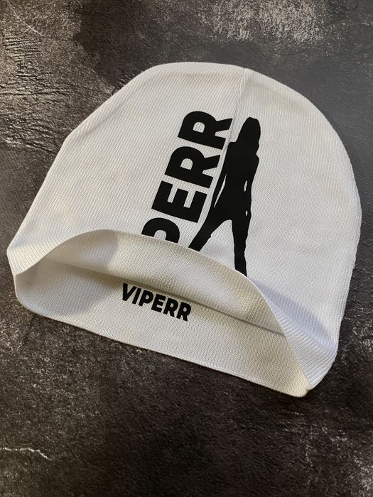 Шапка VIPERR белая