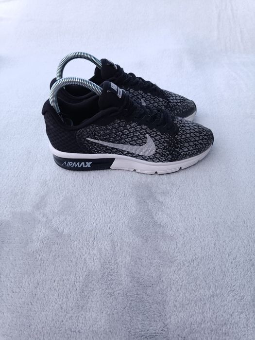 Женские кроссовки Nike Air Max р37.5
