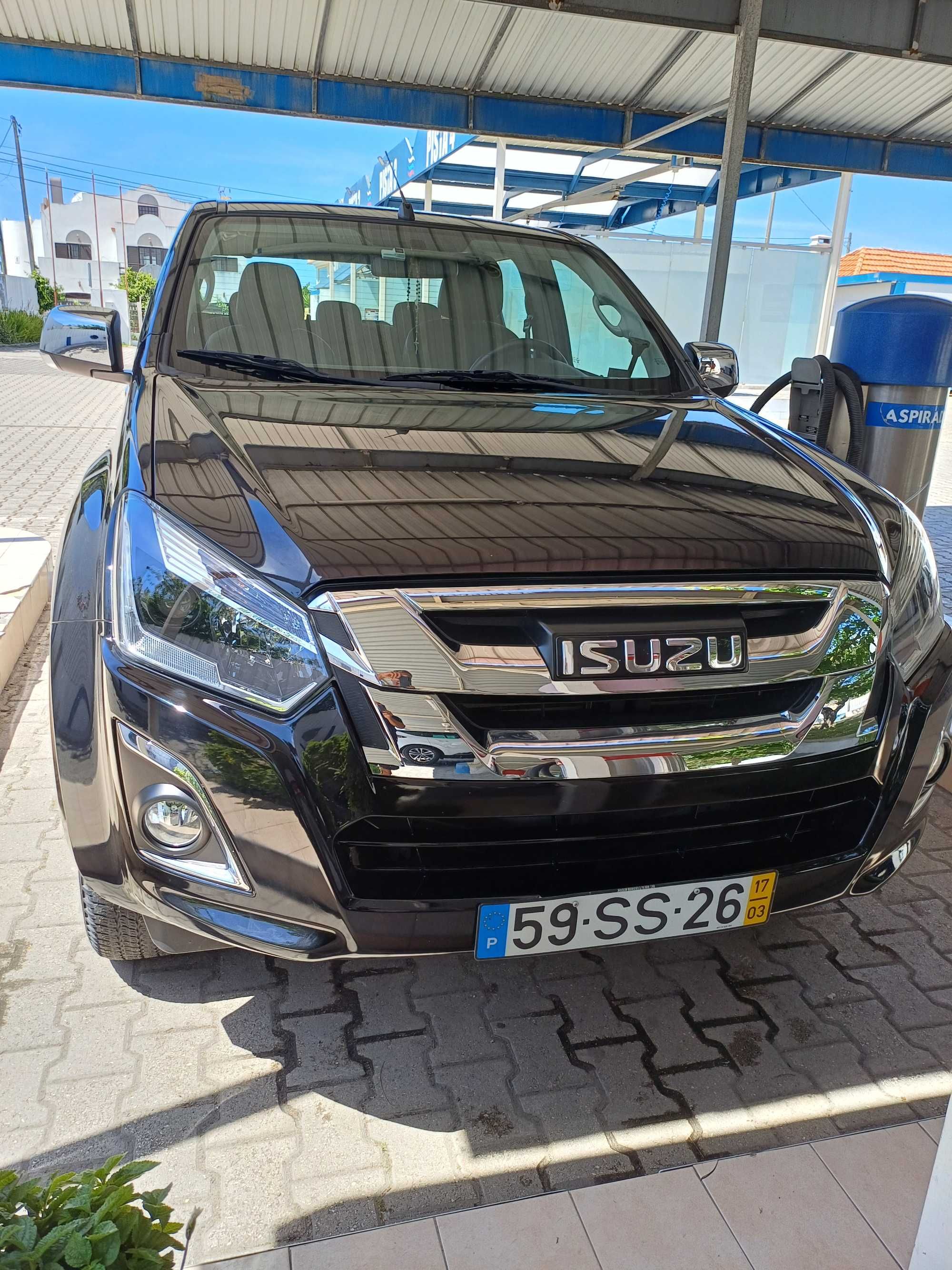 ISUZU D-MAX 4x4 Cabine Dupla