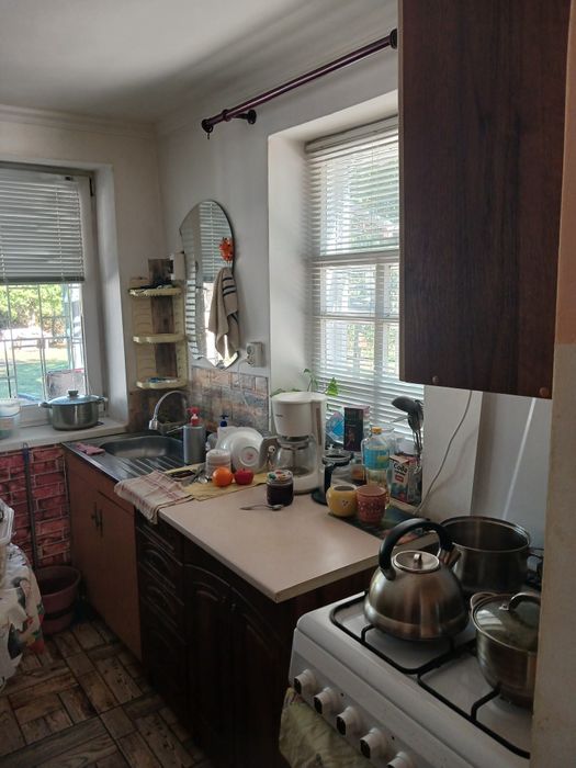 Гарний будинок в затишному місці з озером ,і гарним лісним краєвидом