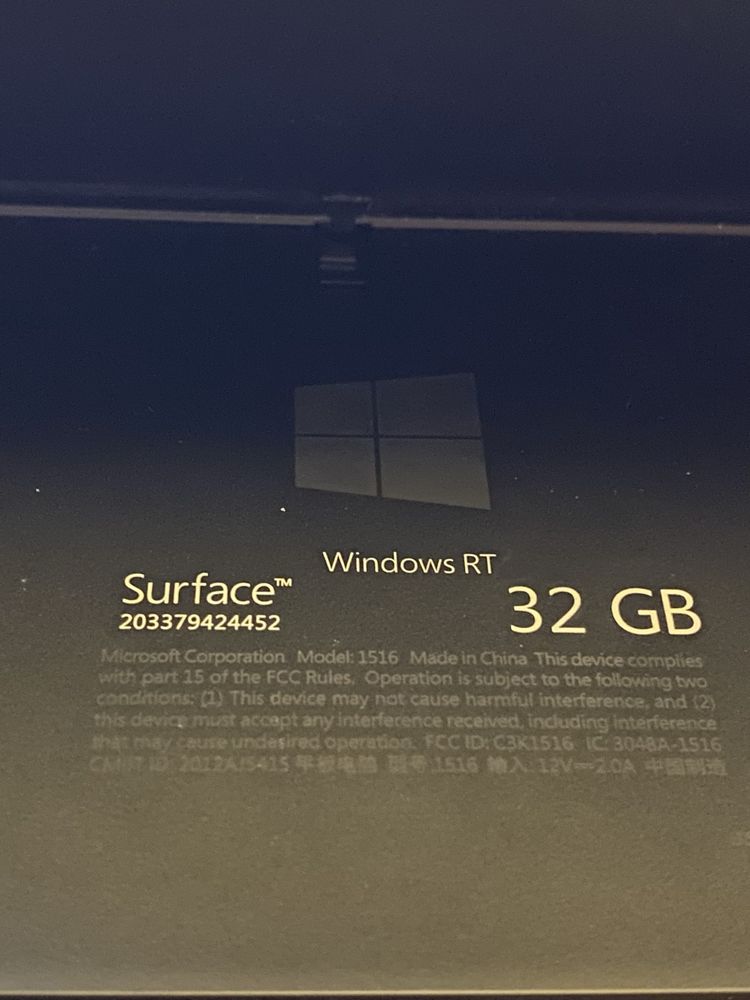 Планшет Surface 1516 32GB SSD/ на запчастини! D570