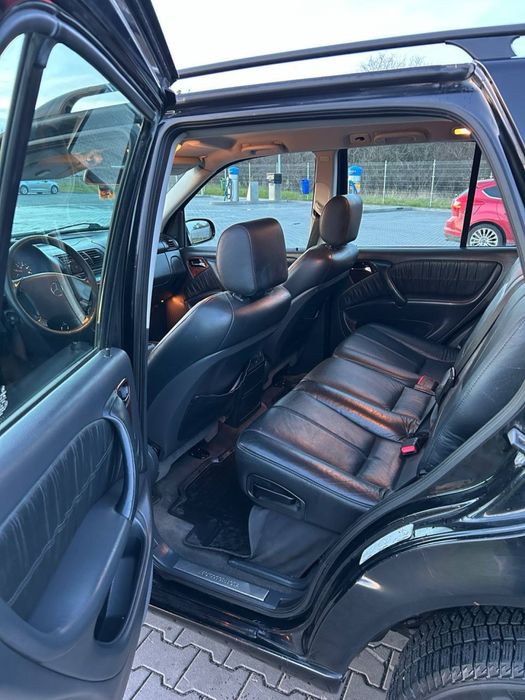 Sprzedam Mercedes ML270