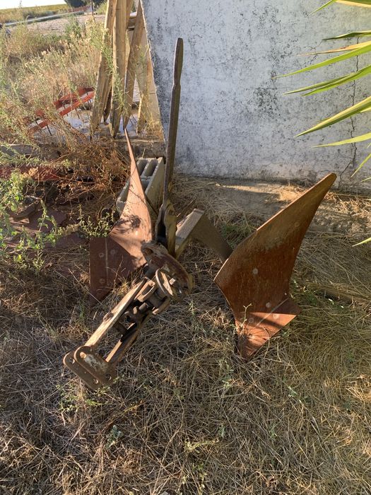 Vendo trator Hinamoto