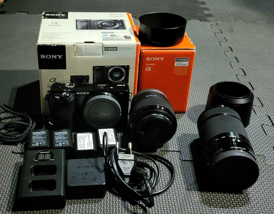 Câmara Sony a6000