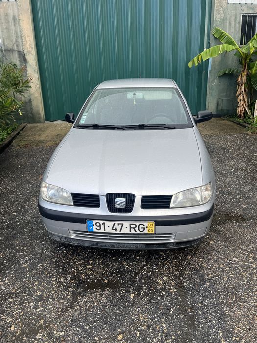 Seat cordoba 1.4 gasolina Ano 2002