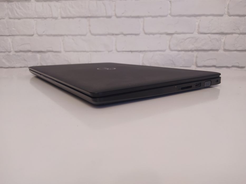 Dell Latitude 3500/15,6" FHD/i7-8565U/16Gb/256Gb/NVIDIA MX130