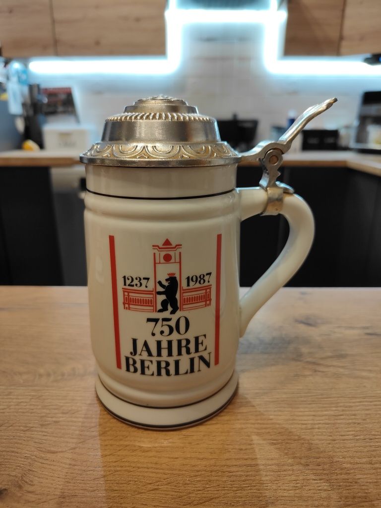 Kufel ceramiczny zamykany