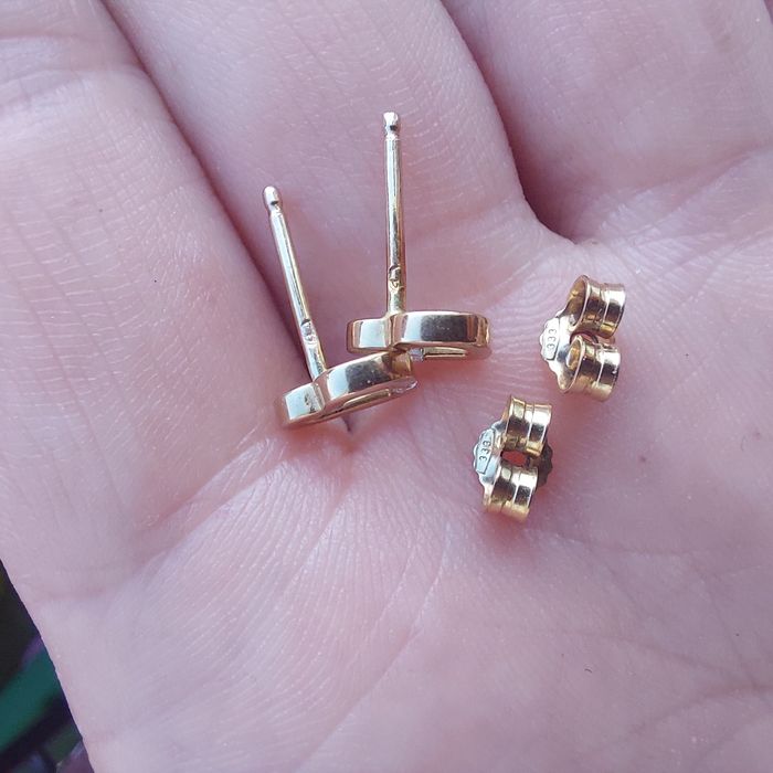 Złote kolczyki Apart 333 8k serduszka serca sztyfty cyrkonie