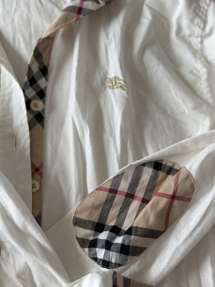 Biała koszula Burberry XL z łatkami