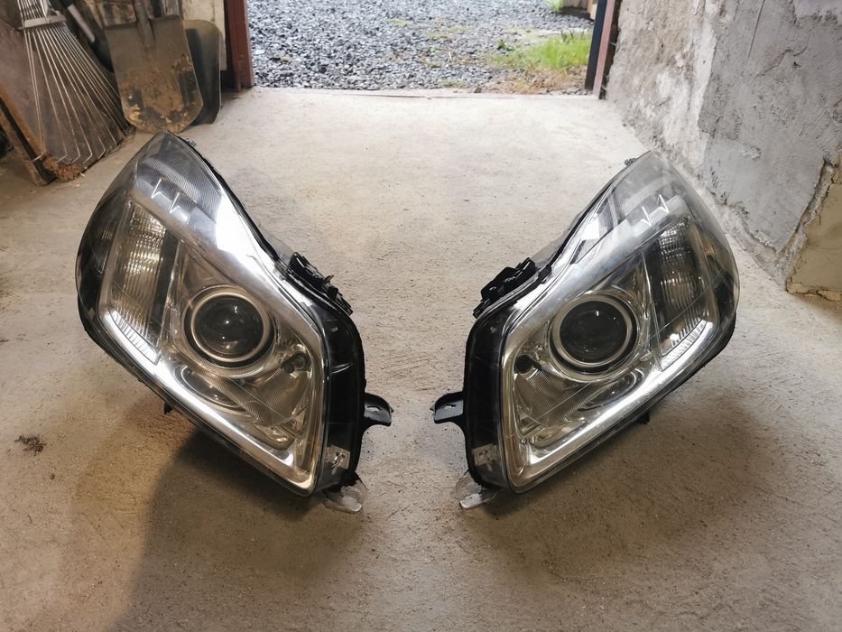 Lampy przednie insignia A 2011