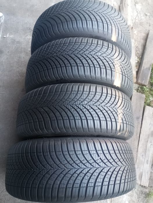 Opony zimowe 225/55/16 całoroczne. Super stan