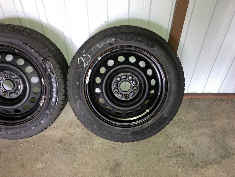 Koła zimowe stalowe HYUNDAI IX 35 Tucson 215/70/16 z czujnikami