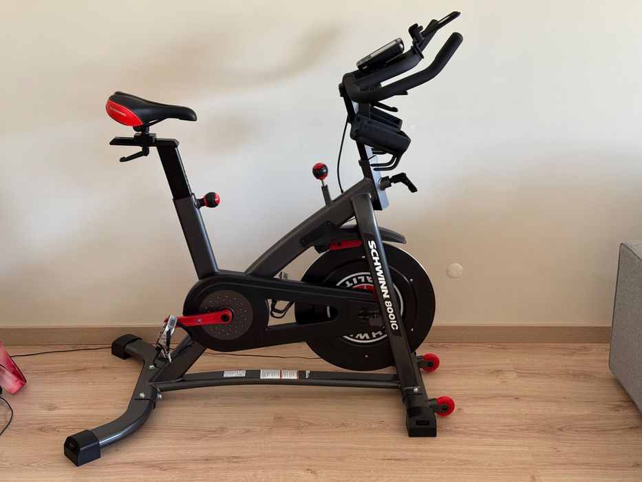 Bicicleta Estática Schwinn 800IC - Excelente Estado