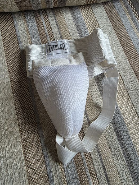 Форма, захист та інше для тхеквондо