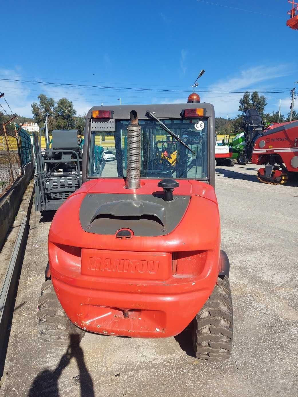 Empilhador todo o terreno Manitou