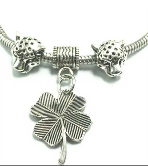 Pulseira Lucky Charm Nova