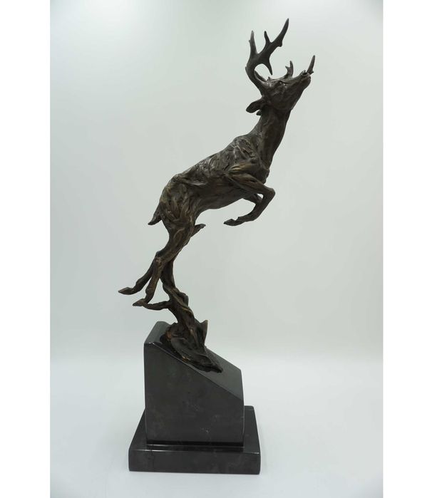 FIGURA z brązu jeleń -prezent dla myśliwego