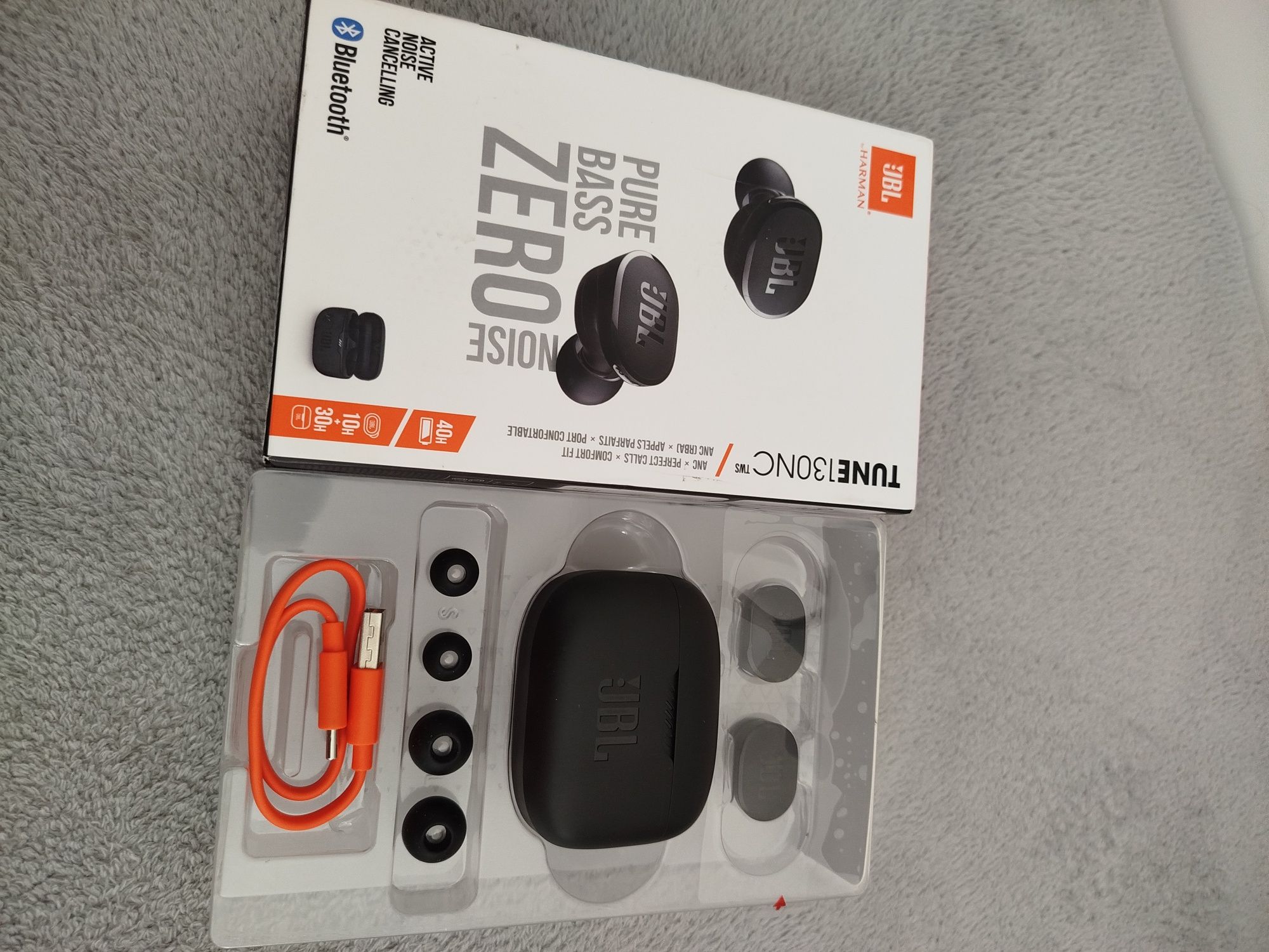 Auriculares JBL tune 130 NC