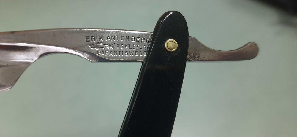 Продам опасную бритву