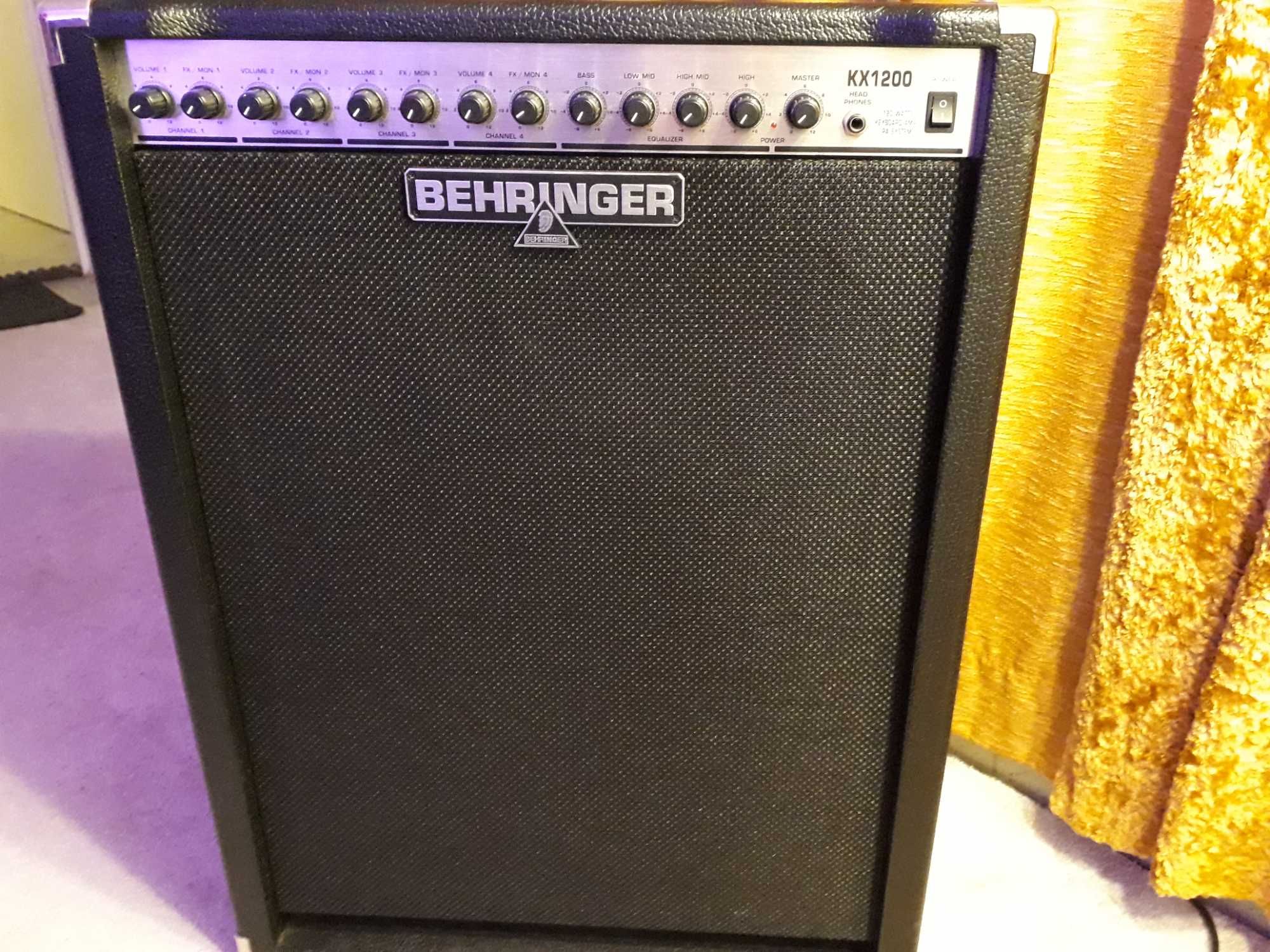 Behringer wzmacniacz Keyboard  KX1200